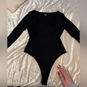 Shapewear bodysuit